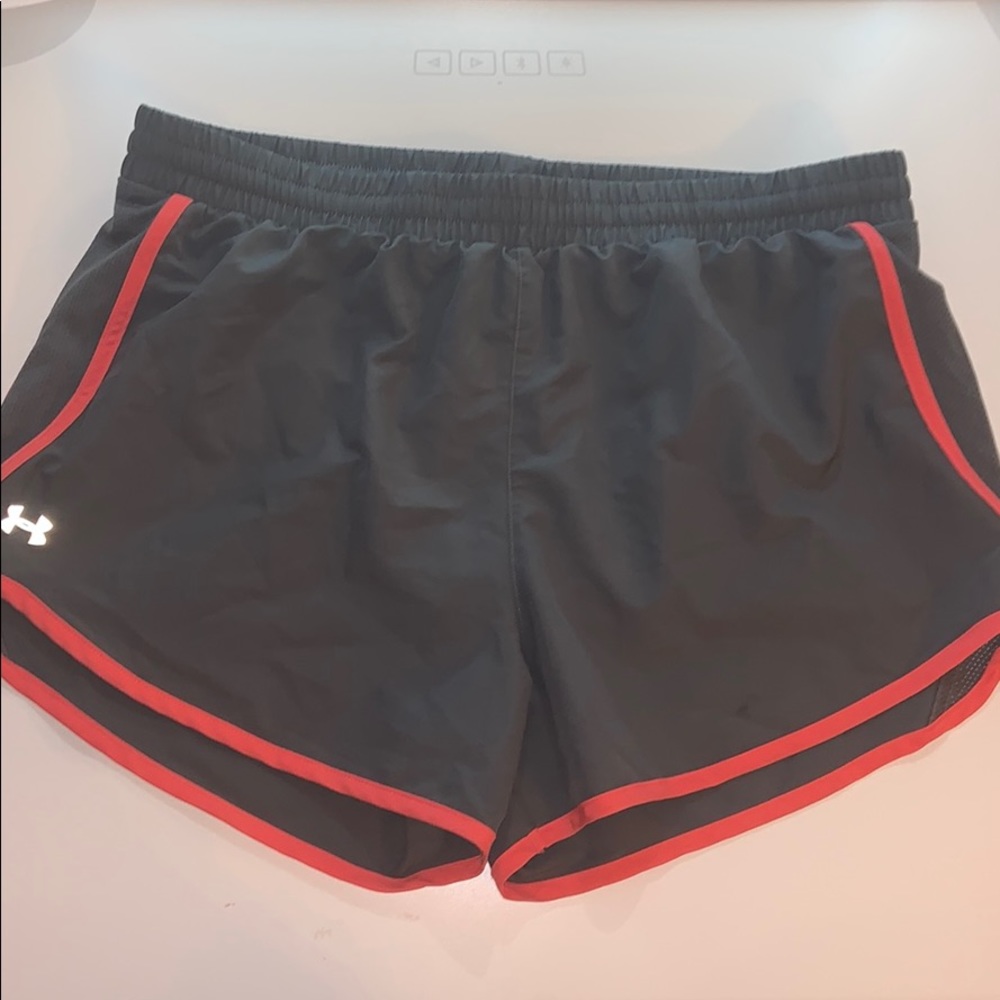 Under-Armour running shorts😀